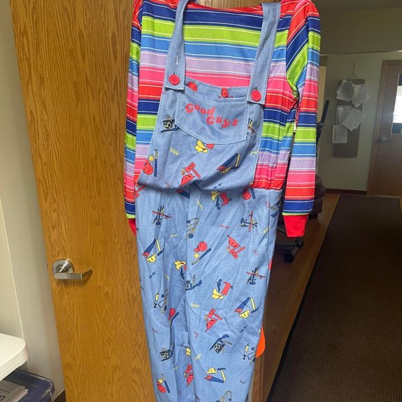 Complete CHUCKY Costume! - Picture 5 of 7